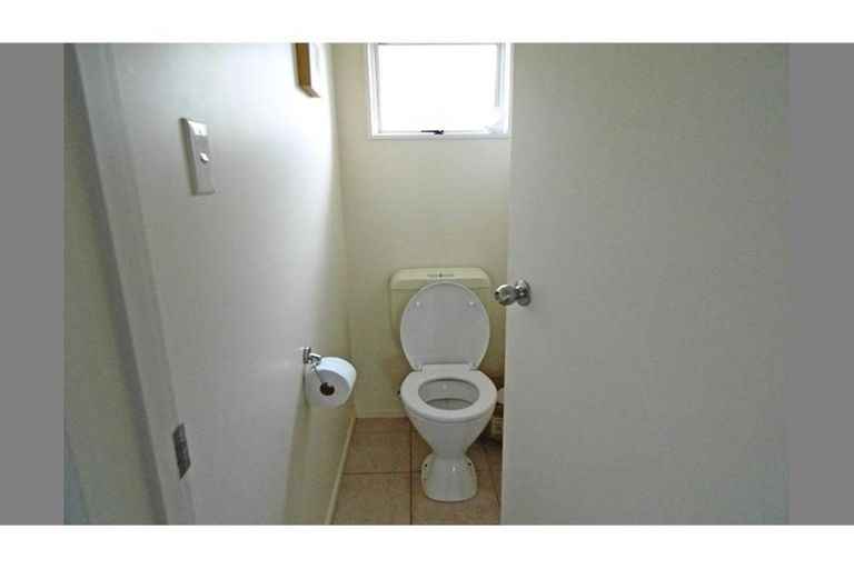 Photo of property in 118b Hutchinson Avenue, New Lynn, Auckland, 0600