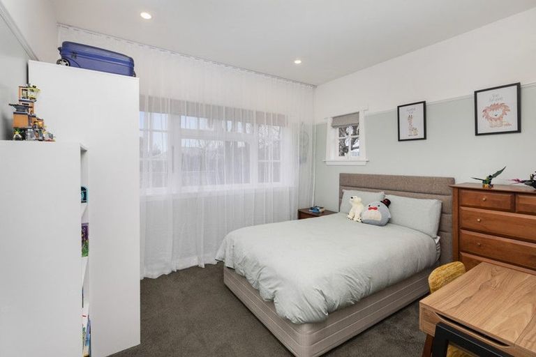 Photo of property in 163 Mays Road, St Albans, Christchurch, 8052