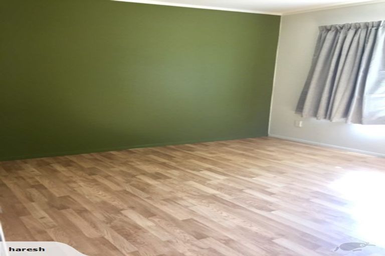 Photo of property in 1/44 Megan Avenue, Pakuranga Heights, Auckland, 2010