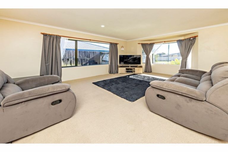 Photo of property in 15 Killeen Place, Flat Bush, Auckland, 2019