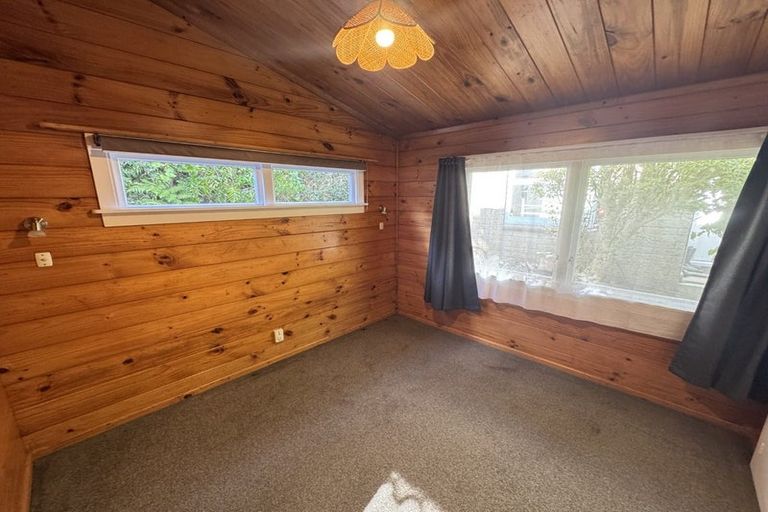 Photo of property in 9 Versailles Street, Karori, Wellington, 6012