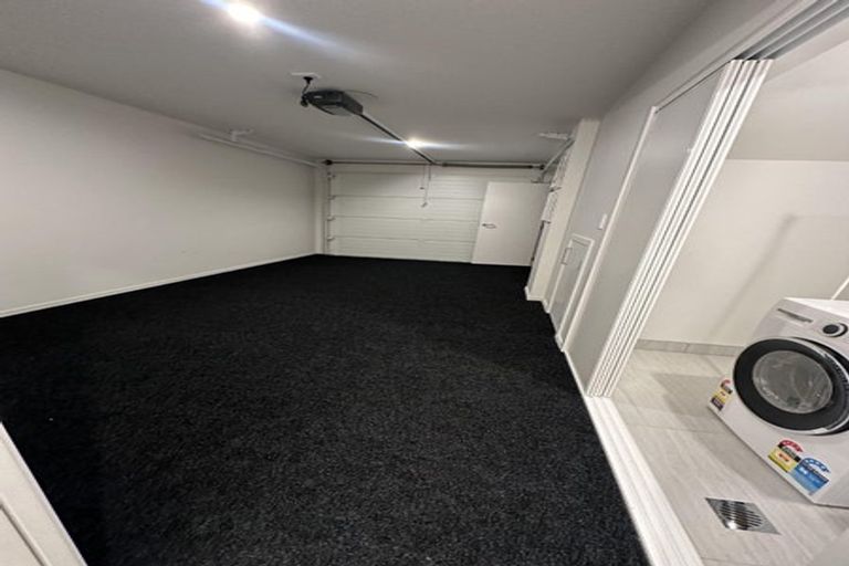 Photo of property in 30 Te Puketoka Lane, Mangere, 2022