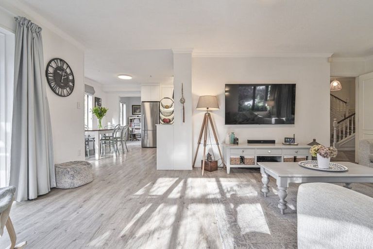 Photo of property in 609 Roberts Street, Hastings, 4122