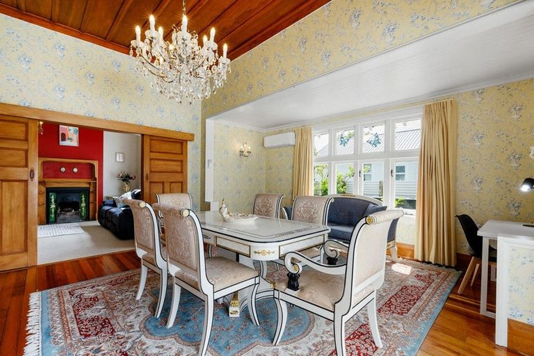 Photo of property in 41 Queen Street, Cambridge, 3434