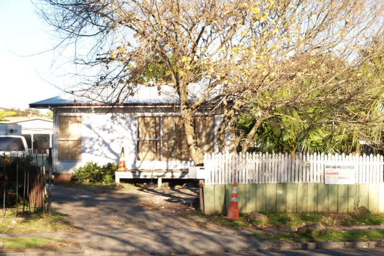 Photo of property in 17 Mckinstry Avenue, Mangere East, Auckland, 2024