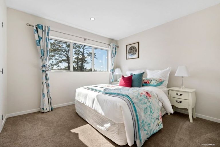 Photo of property in 2 Timberland Drive, Silverdale, 0932