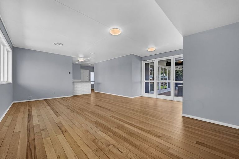 Photo of property in 9 Rata Street, Waiuku, 2123
