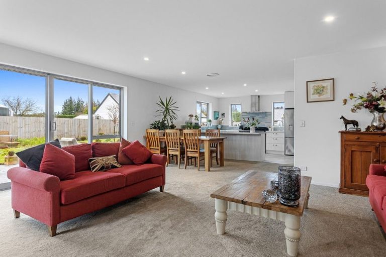Photo of property in 48 Cross Street, Sefton, 7477