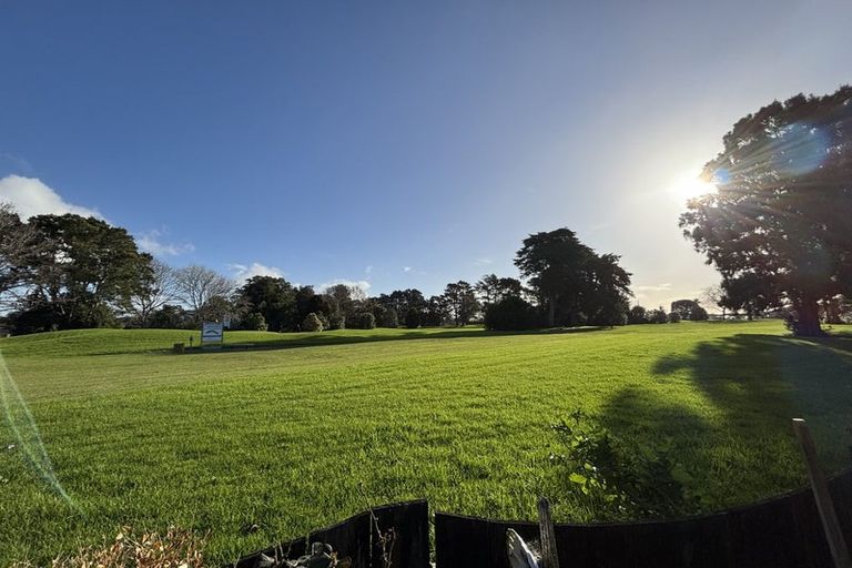 Photo of property in 33 Carnoustie Drive, Wattle Downs, Auckland, 2103