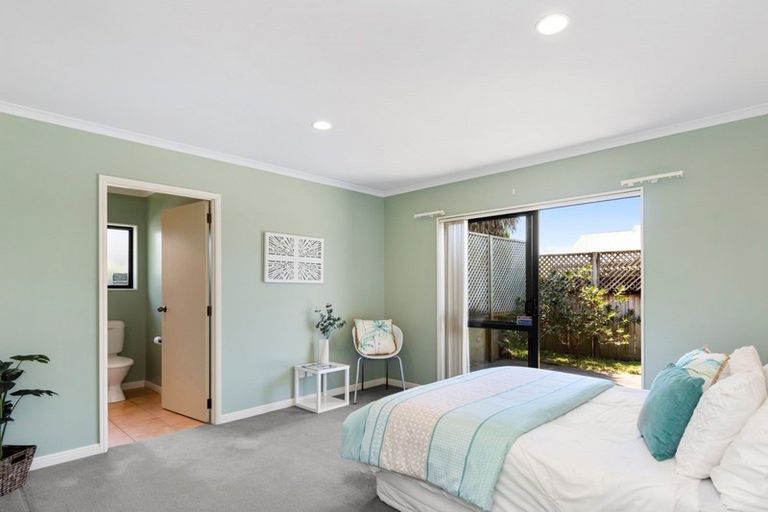 Photo of property in 6 Manor Park Drive, Pyes Pa, Tauranga, 3112