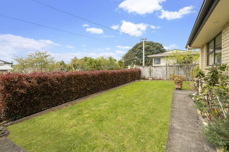 Photo of property in 31a Archibald Road, Kelston, Auckland, 0602