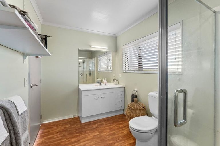 Photo of property in 6 Te Ropata Place, Waikanae Beach, Waikanae, 5036