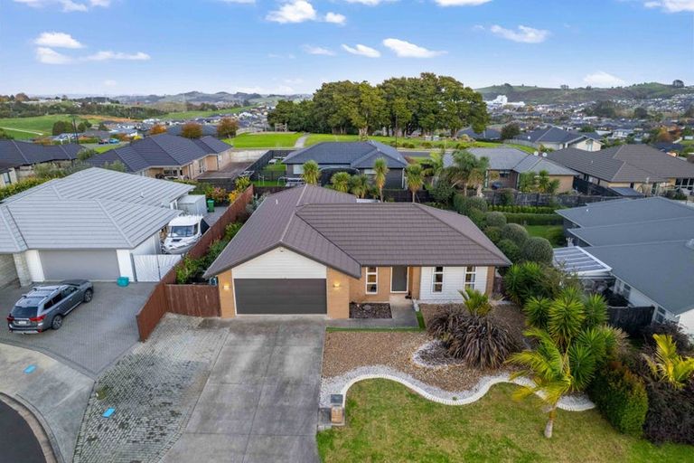 Photo of property in 8 Dornal Place, Pokeno, 2402