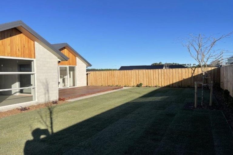 Photo of property in 19 Lusk Street, Rangiora, 7400