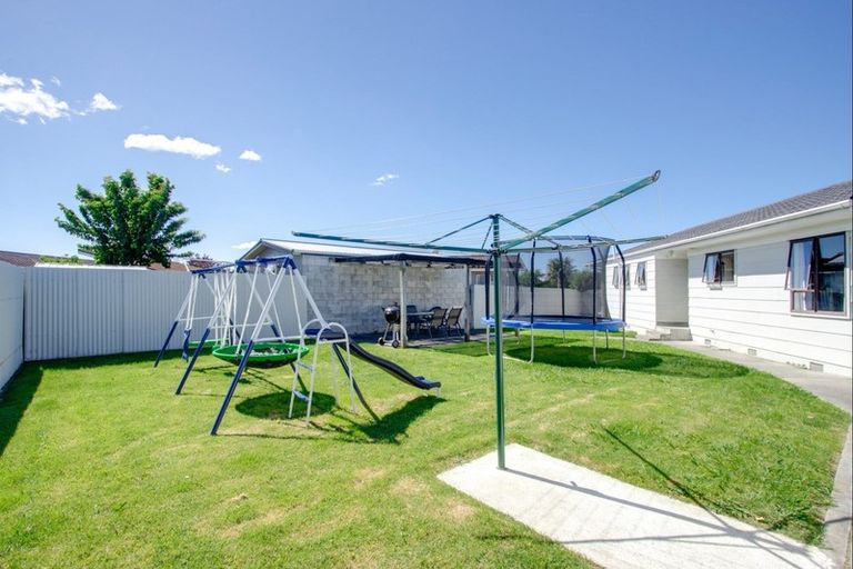 Photo of property in 10 Glamorgan Avenue, Tamatea, Napier, 4112