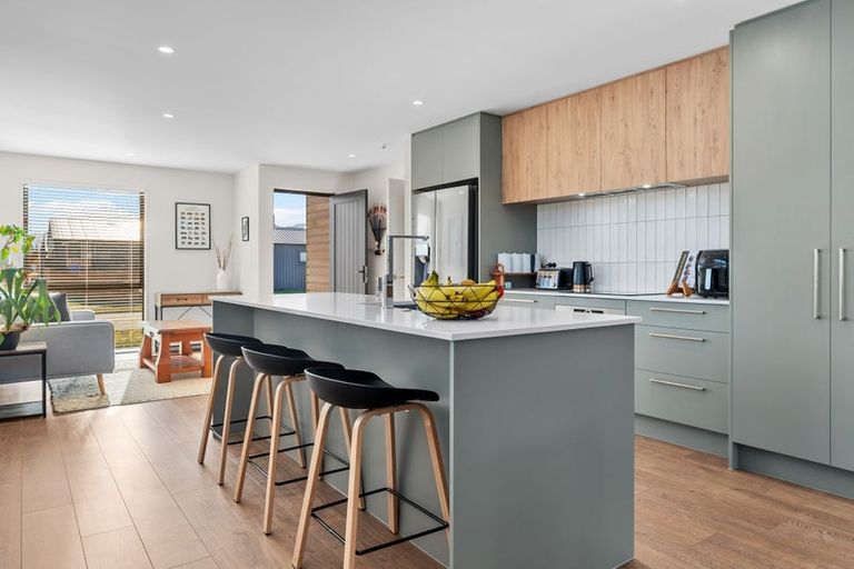 Photo of property in 97 Burdon Loop, Lake Hawea, 9382