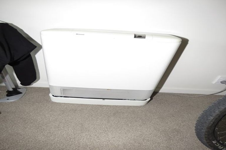 Photo of property in 70 Queen Street, Westport, 7825