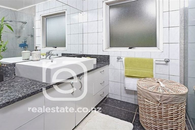 Photo of property in 9 Beaufort Place, Papatoetoe, Auckland, 2025