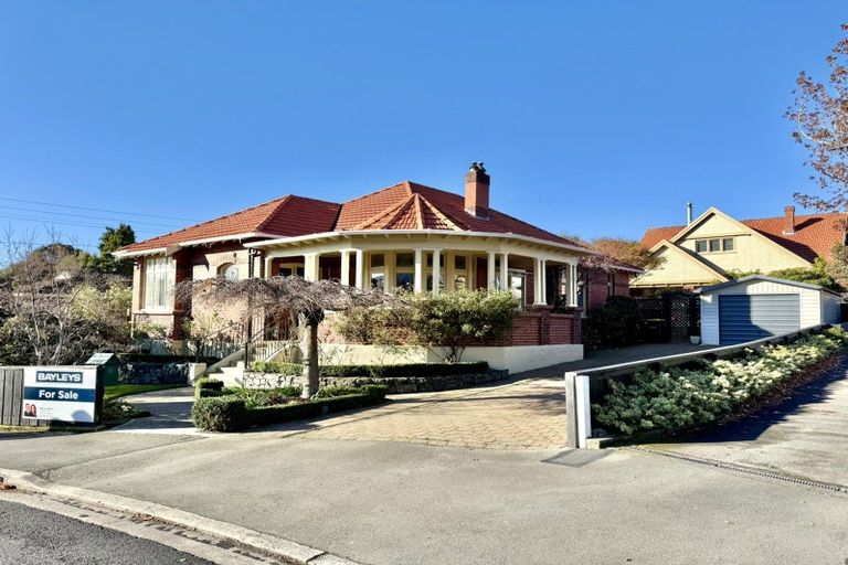Photo of property in 241 Bay View Road, Saint Clair, Dunedin, 9012