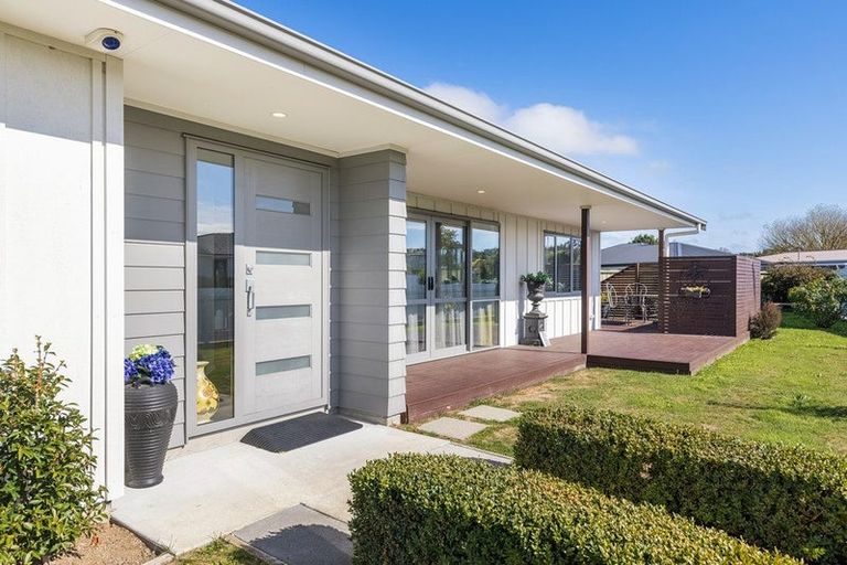 Photo of property in 3 Wescombe Grove, Feilding, 4702