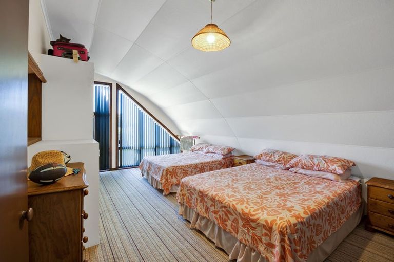 Photo of property in 9 Beach Road, Patea, 4520