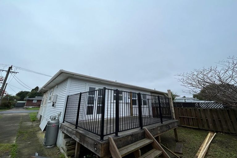 Photo of property in 37 Graham Street, Levin, 5510