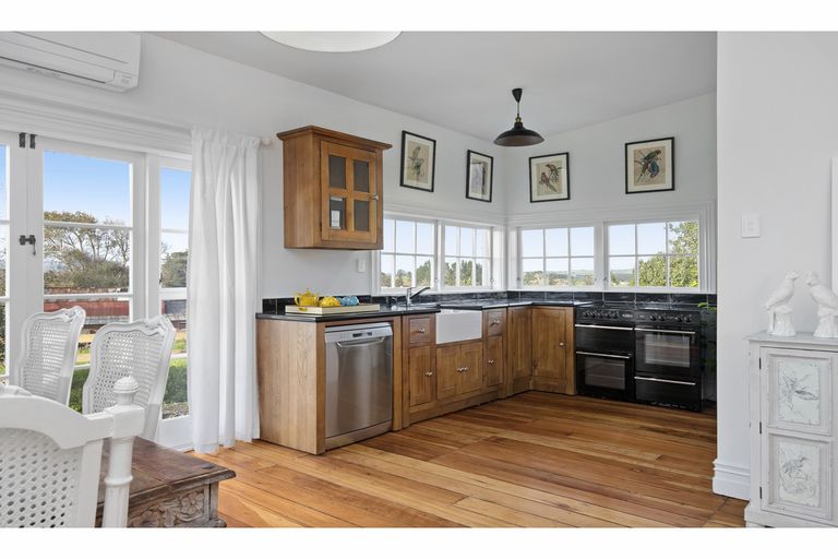 Photo of property in 43 Colombo Road, Waiuku, 2123