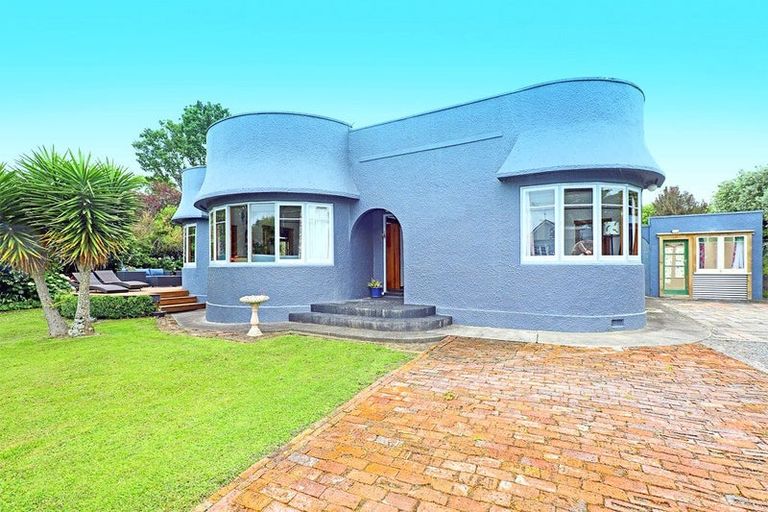 Photo of property in 18 Saint Marys Road, Waipukurau, 4200