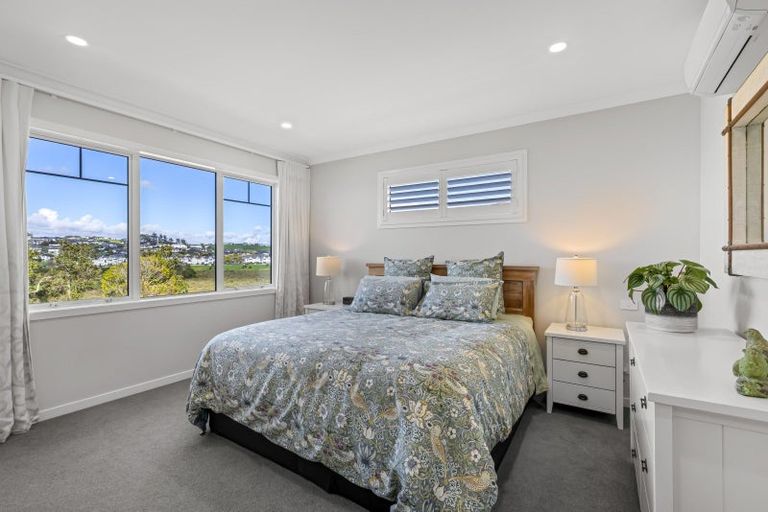 Photo of property in 134 Arran Point Parade, Orewa, 0931