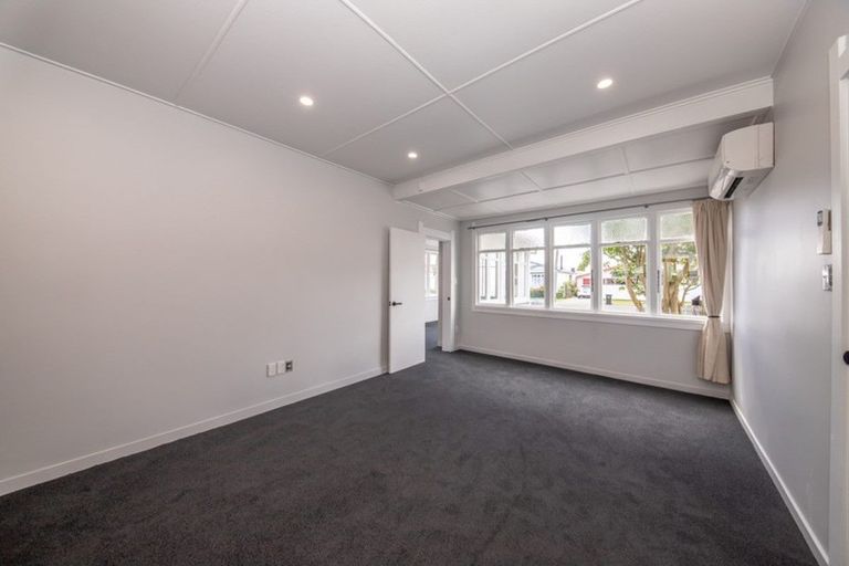 Photo of property in 96 Romilly Street, Westport, 7825