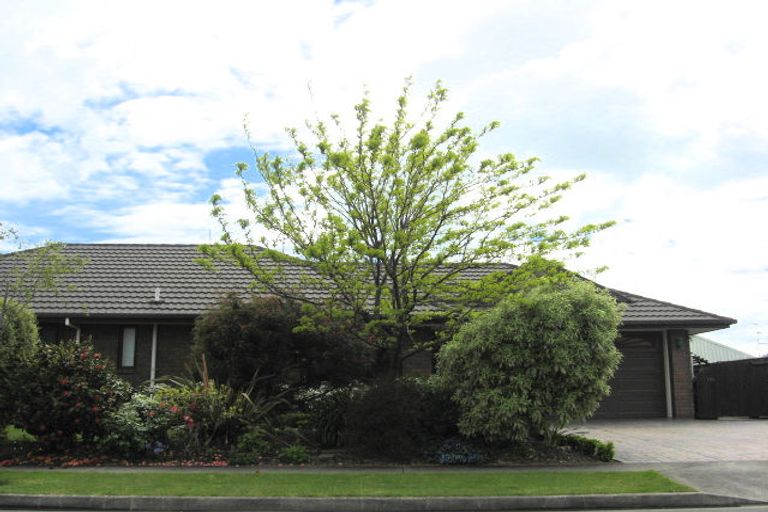 Photo of property in 1 Fell Place, Stoke, Nelson, 7011