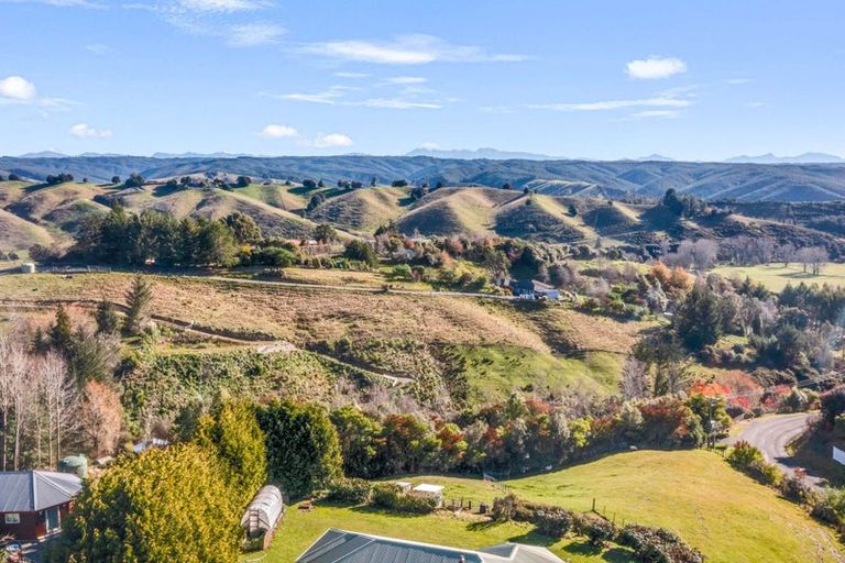Photo of property in 86 Totara View Road, Wakefield, 7095