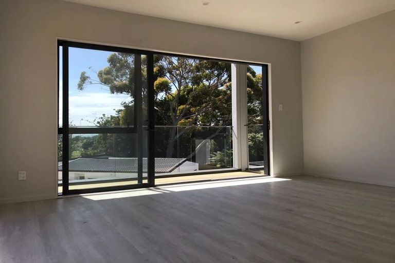 Photo of property in 3 Gamble Way, Massey, Auckland, 0614