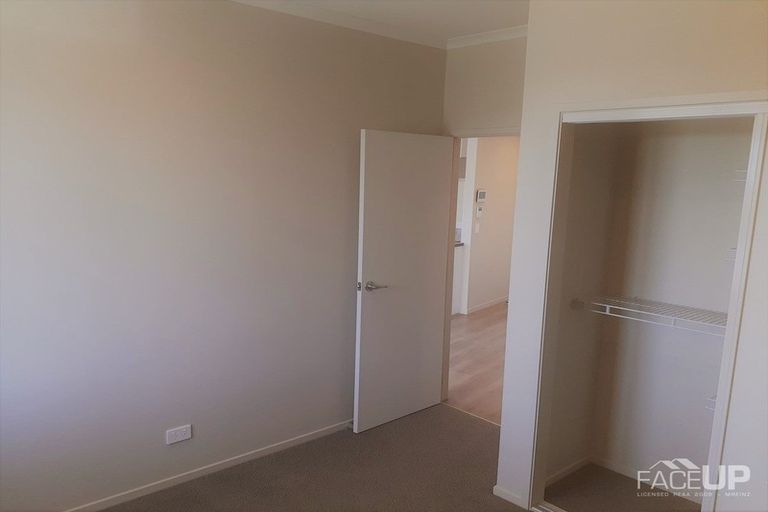 Photo of property in 2/22 Kerewhenua Crescent, Hobsonville, 0616