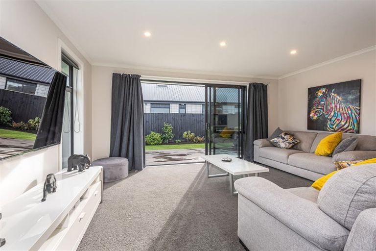Photo of property in 40 Luxembourg Crescent, Halswell, Christchurch, 8025