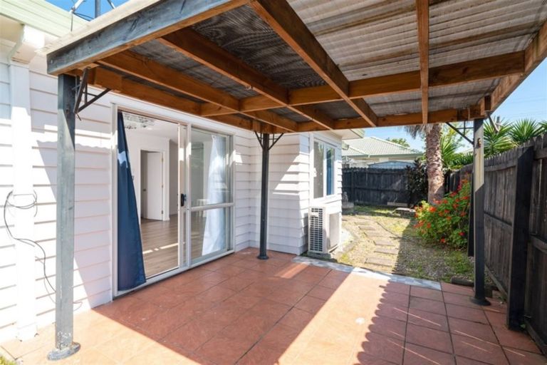 Photo of property in 87 Pooks Road, Ranui, Auckland, 0612