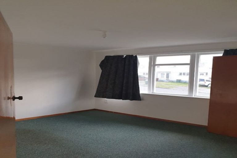 Photo of property in 33- 35 Gear Terrace, Ranui, Porirua, 5024