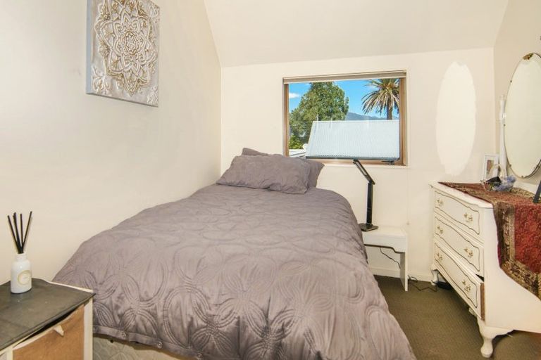 Photo of property in 79 Queen Street, Westport, 7825