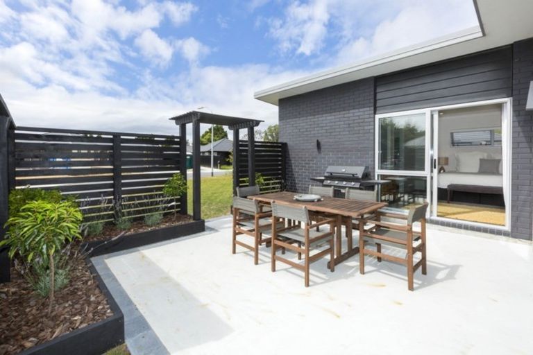 Photo of property in 3 Passchendaele Grove, Trentham, Upper Hutt, 5018