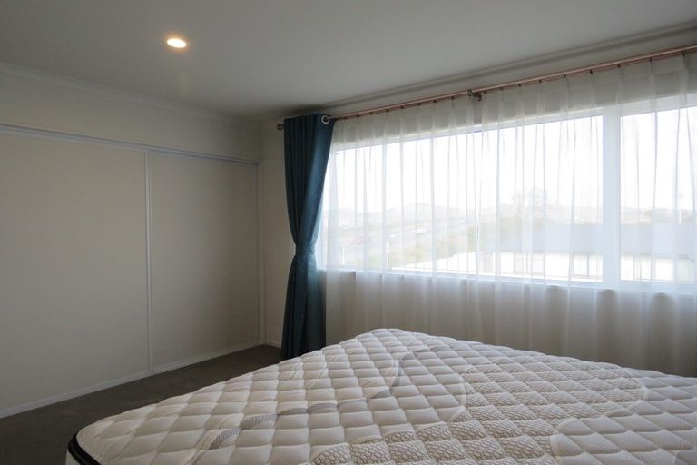Photo of property in 11 George Square West, Wigram, Christchurch, 8025