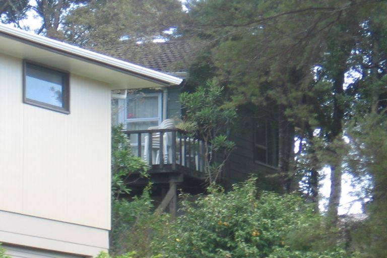 Photo of property in 8 Caram Place, Birkenhead, Auckland, 0626