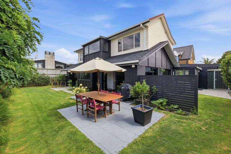 Photo of property in 2/69 Orkney Road, Mount Maunganui, 3116