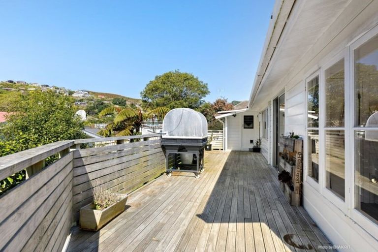 Photo of property in 13 Thurleigh Grove, Karori, Wellington, 6012