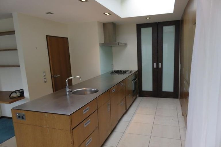 Photo of property in 2/54 Rama Crescent, Khandallah, Wellington, 6035