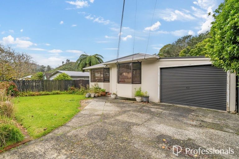 Photo of property in 13 Sunny Grove, Wainuiomata, Lower Hutt, 5014