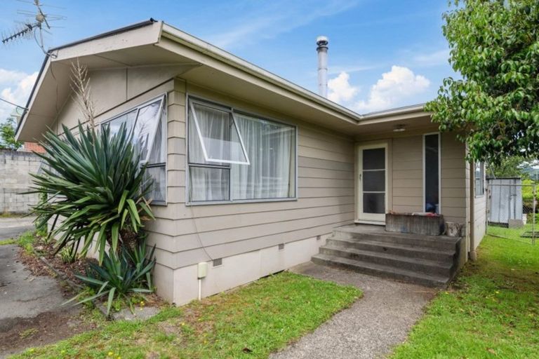 Photo of property in 308 Malfroy Road, Pomare, Rotorua, 3015