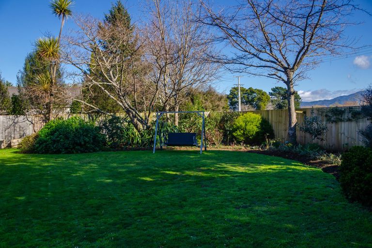 Photo of property in 75 Frederick Street, Carterton, 5713