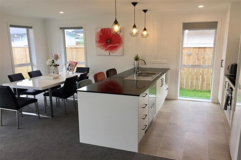 Photo of property in 8 Paioke Street, Waikanae, 5036