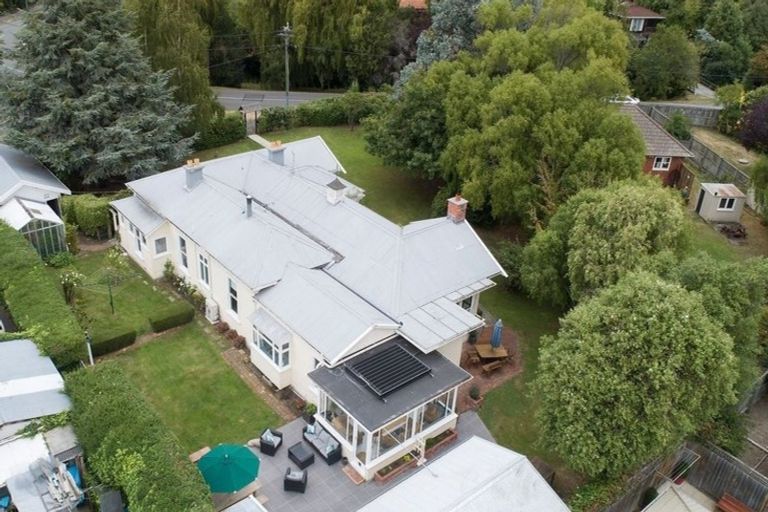 Photo of property in 27 Banks Avenue, Dallington, Christchurch, 8061