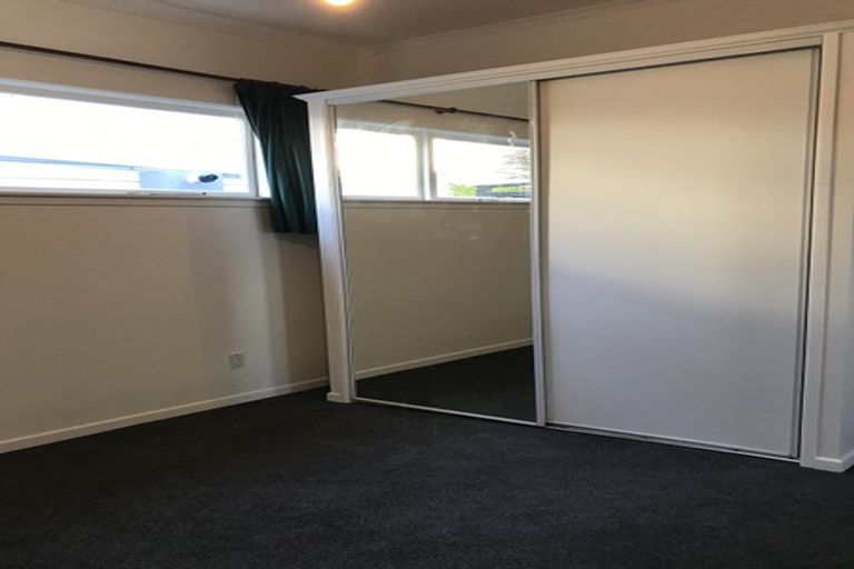 Photo of property in 40 Todman Street, Brooklyn, Wellington, 6021